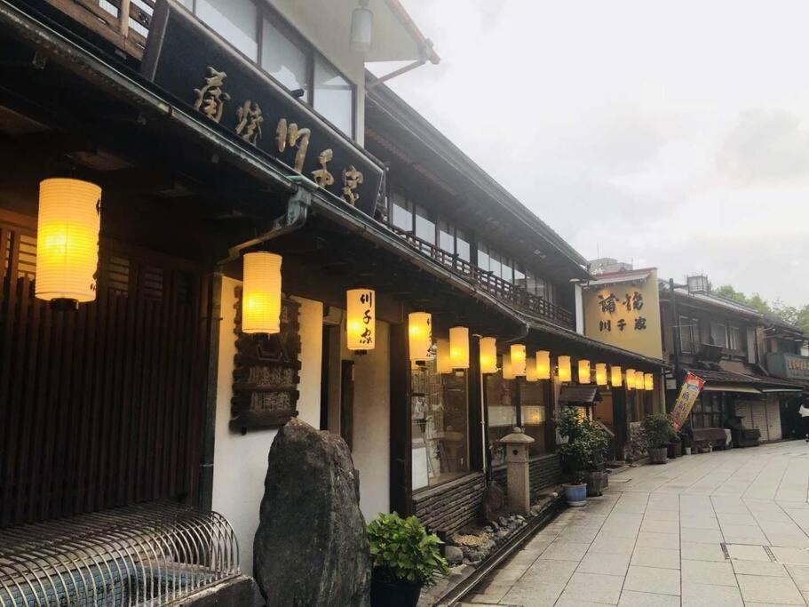 Jinghouse小岩 Direct To Shinjuku/Airport/Close To Station Tóquio Exterior foto